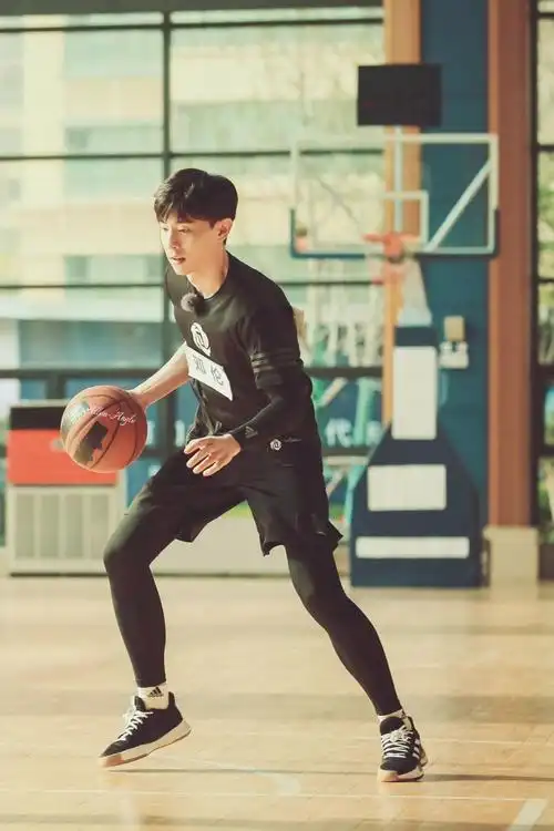 邓伦——于灯芯而言,一种莫名的亲切感