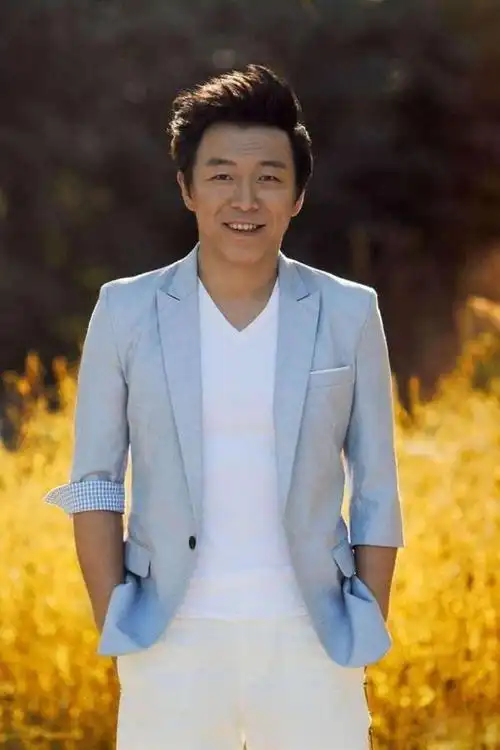 黄渤的人生如他的电影一样疯狂,干啥啥成,教科书式的典范