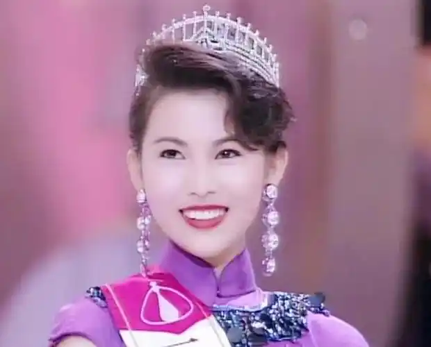 回顾袁咏仪的情史得蔡少芬的病有李嘉欣的命嫁得比朱茵还好