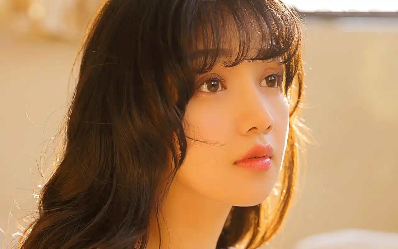 粉红少女图片高清电脑桌面壁纸 第二辑