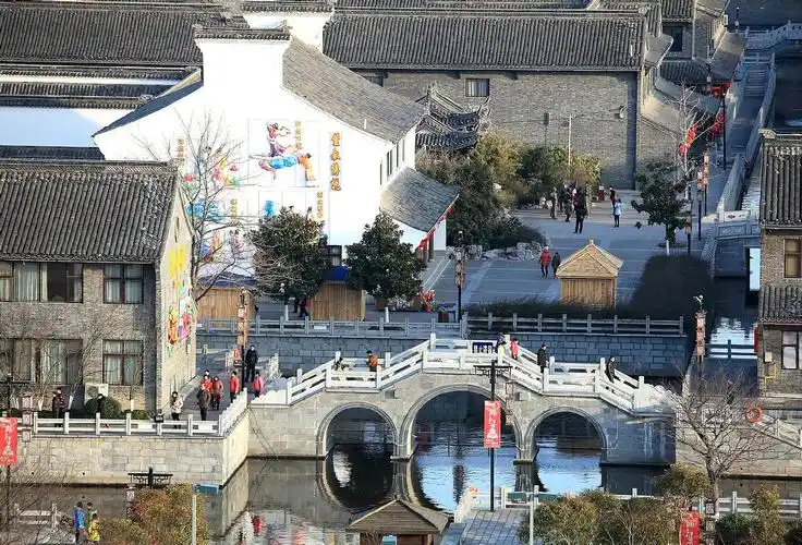 水街占地200多亩,地处 a href="#" data-lemmaid="3970799">盐城市 /a