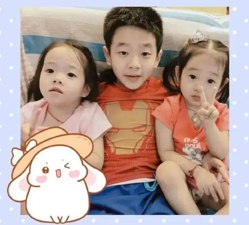 杨威晒杨阳洋教双胞胎妹妹热身运动,哥哥耐心指导,画面温馨有爱