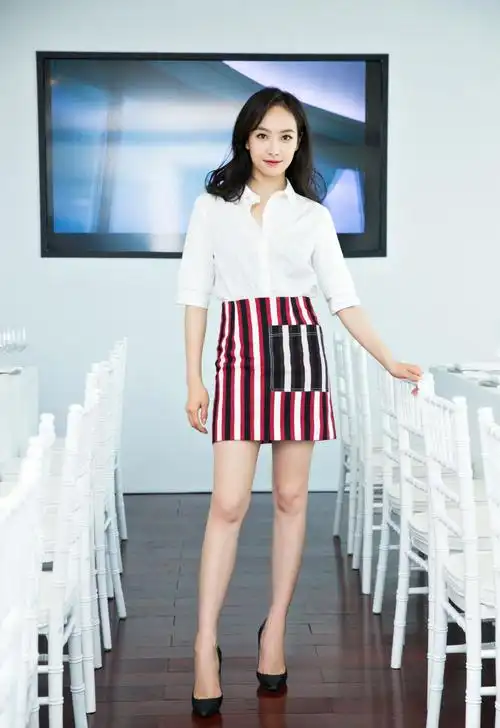 这腿给几分? 宋茜参加活动大秀性感美腿