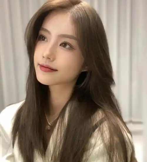 2021潮流流中长发直发,总有一款适合你呢_发型造型_宝妈时尚生活网