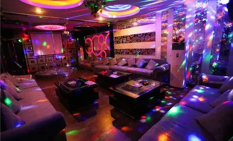 罗曼ktv商城街店