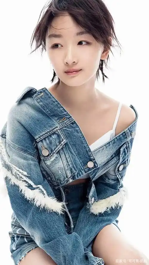 周冬雨高清写真图集娇小玲珑灵气逼人