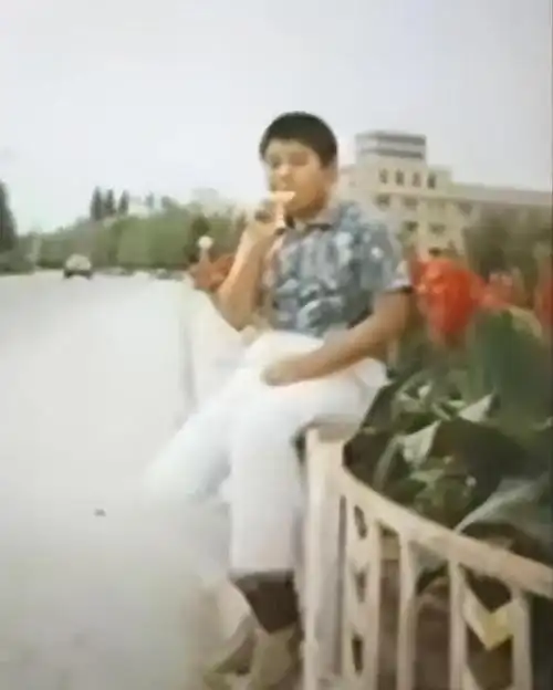 他长得帅,有演技,出道22年,低调得像不存在