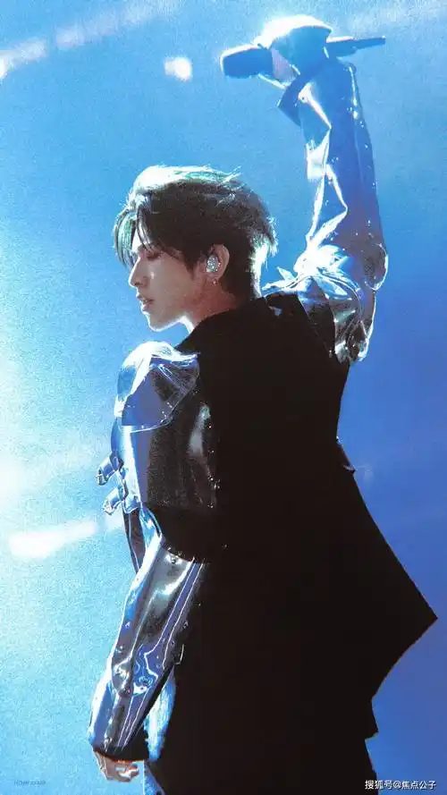 蔡徐坤演唱会首站告捷!澳门1.