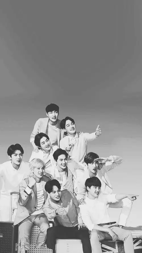 有exo九人的壁纸吗