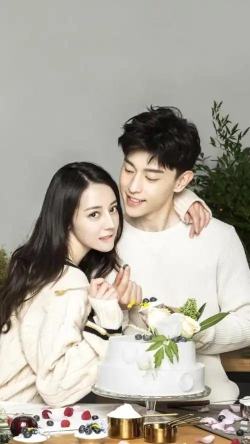 和邓伦演过情侣的人,她和邓伦的cp感最强,可惜已经结婚了!