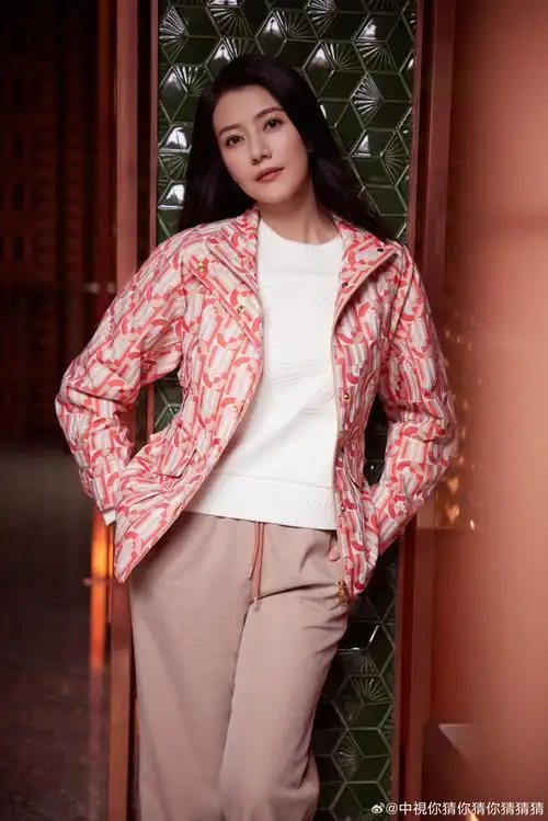 高圆圆精致休闲风##fila奢雅运动时装