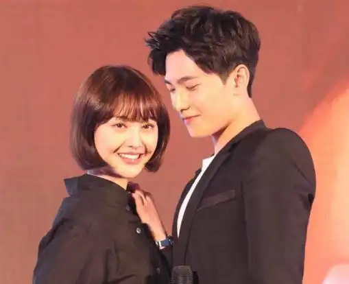 倾城夫妇遭强拆,郑爽这次搭档李易峰能否再创经典?