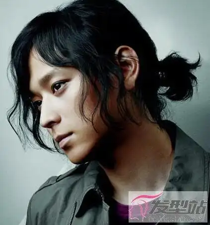 男生日式马尾辫打造慵懒异域风