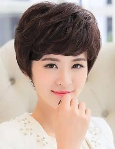 中老年长脸符合什么发型 中老年人长脸符合的短发发型图片(2)