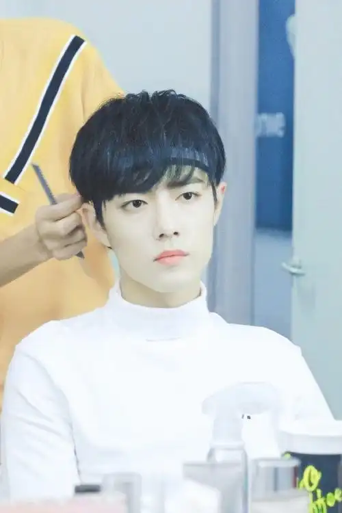 肖战##和肖战点亮微博之夜##微博网友喜爱人物