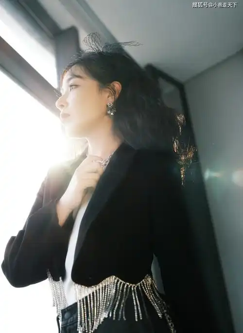 阚清子黑色西服时尚合集