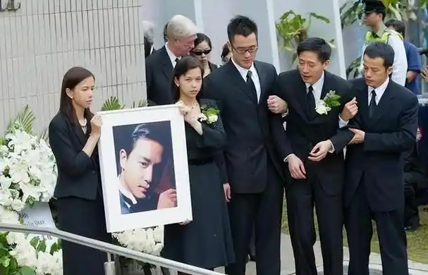 21年过去立誓要为张国荣终生不娶的唐鹤德他做到了吗