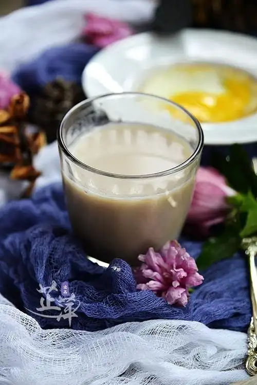 完美秋季早餐餐桌的营养饮料——薏米红豆豆浆