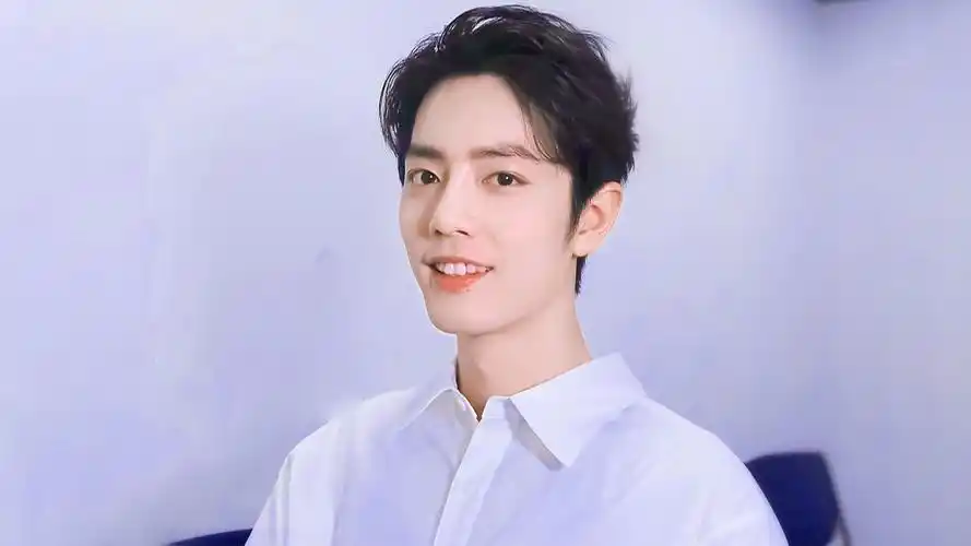 肖战有哪些好看的高清无水印图片(可以当壁纸的那种)? - 知乎