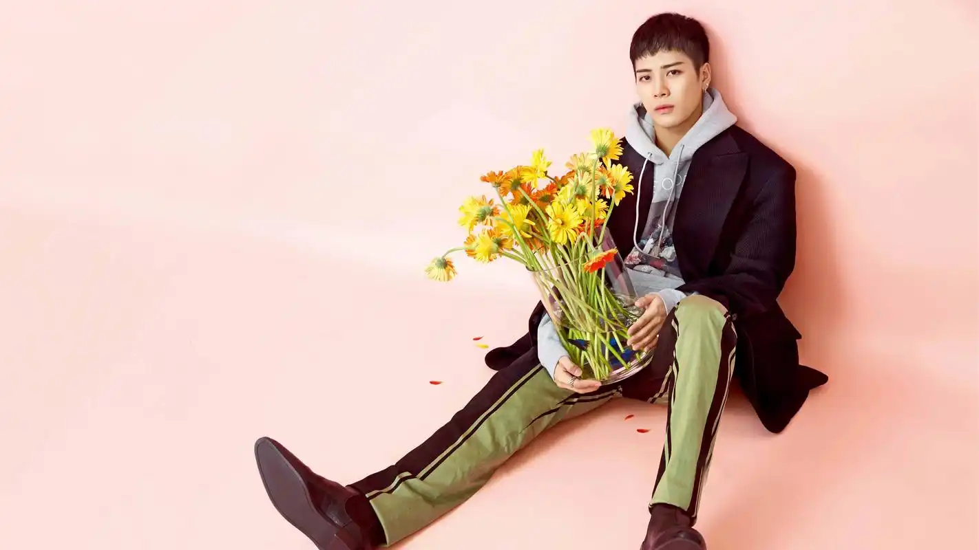 王嘉尔可爱帅气写真图片桌面壁纸