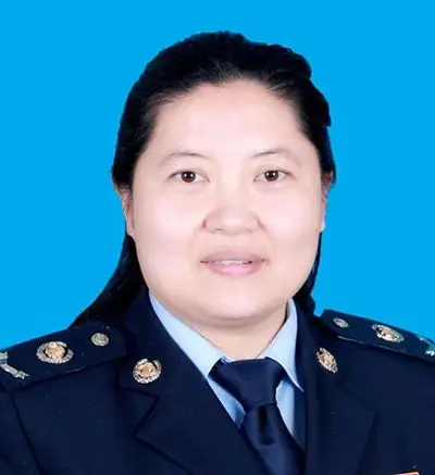 高冰冰同志先进事迹