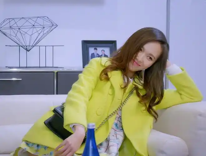 克拉恋人唐嫣的8套衣服图5美图8女人味超足