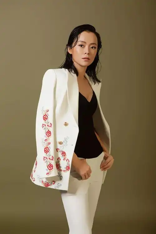 和许多技巧型演员不一样,王嘉是真正的感受派.