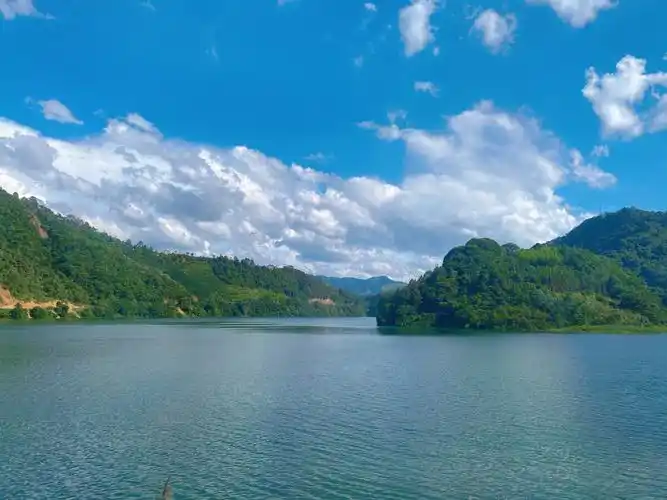 桂林的山水下乡途中的山水天空