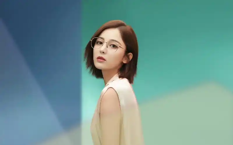 【娜扎】古力娜扎 考古向代言 molsion陌森眼镜