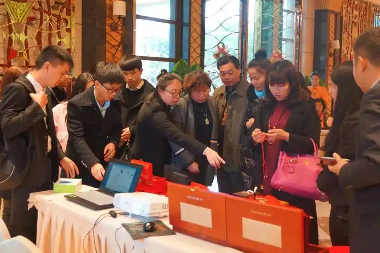 商家特惠回馈现场促销