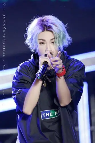 小鬼,王琳凯什么时候可以在杭州开个 个人音乐会呀 搓搓