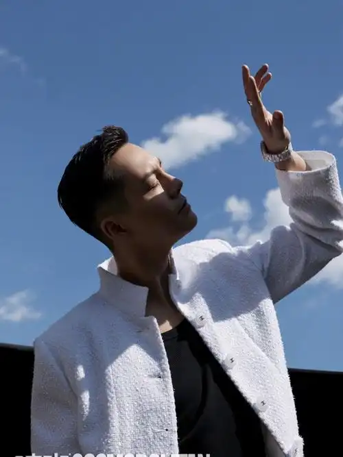 顶级男色,当然是在我心目中排第一位的陈伟霆了!