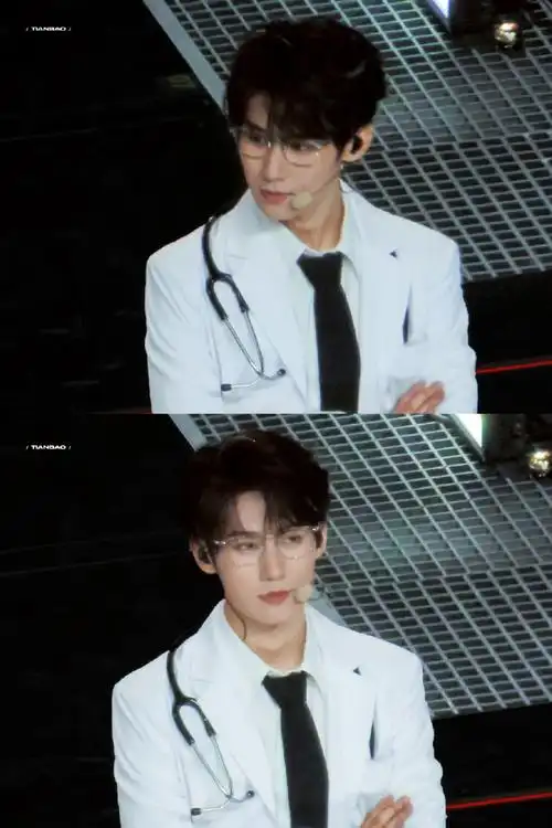 景文很爱做作业@时代少年团-张真源#张真源奔跑吧