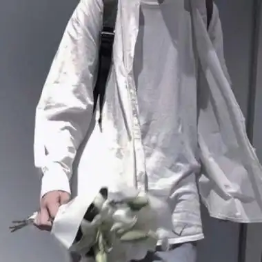 拿花部位男生头像高清不露脸的文艺男拿花图片头像