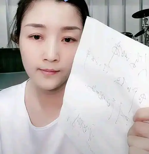 最近一段时间,关于著名歌手祁隆和乐凡离婚的消息,在互联网上传的是沸