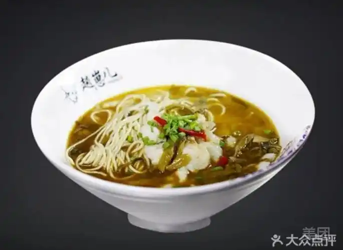 老坛酸菜鱼推荐菜:鱼多多酸菜鱼米饭位于南阳市卧龙区工业北路白庄