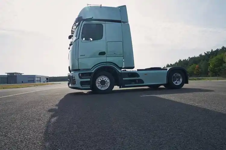 追求极致效率 新一代奔驰actros l登场