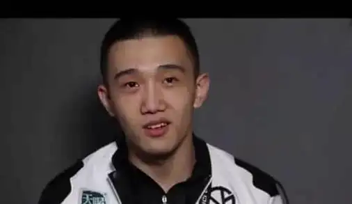 死亡宣告又惹事直播怒刚vg教练