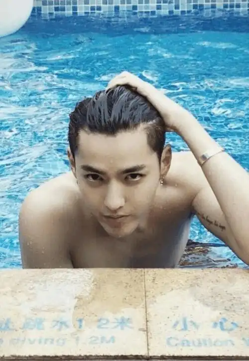 吴亦凡的肌肉, 张一山的肌肉, 吴京的肌肉, 差距不是一般的大