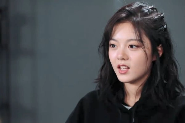 后续节目组爆料,采访合伙人讲真心话,吴亦凡最重视赵今麦