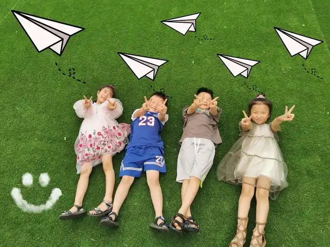 童心逐梦,扬帆起航——龙源中心幼儿园第一分园大班毕业照集锦