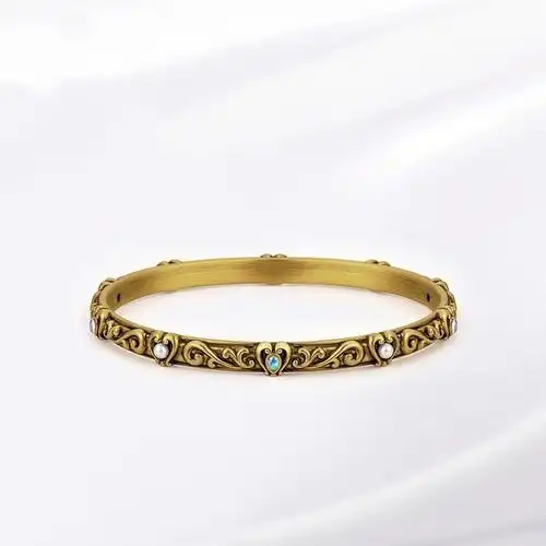 小众时尚亚特兰蒂斯复古爱心珍珠手镯饰品时尚潮流气质小红书同款