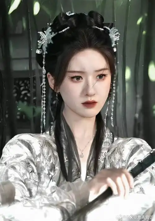 理讨,赵露思古装造型和现代私服一览,哪一种风格最漂亮?