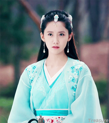 林允儿夏侯轻衣