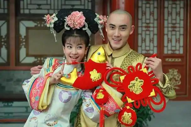 《新还珠格格》圆满结局:五阿哥和小燕子有情人终成眷属!