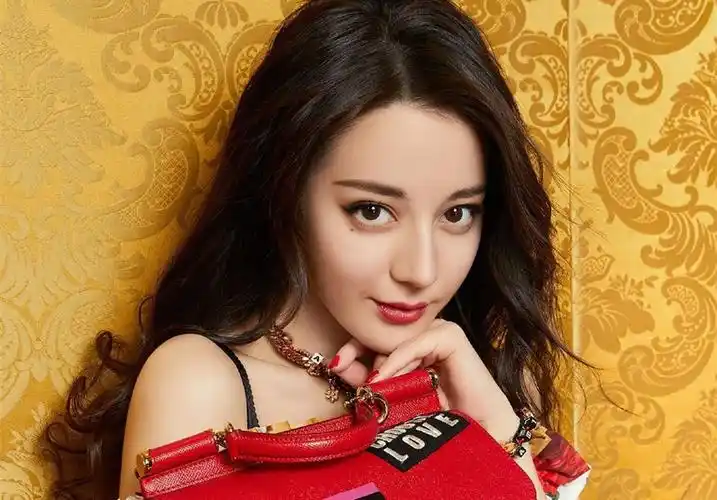 人气小花迪丽热巴,高清图片-壁纸族