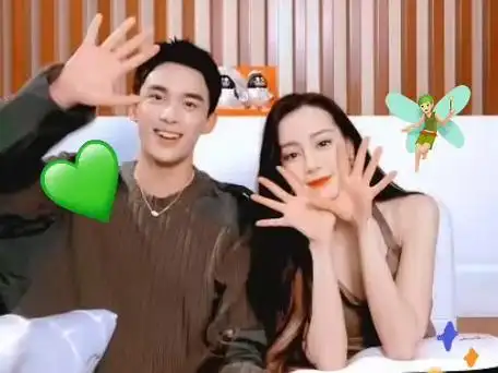 吴磊迪丽热巴cp好甜