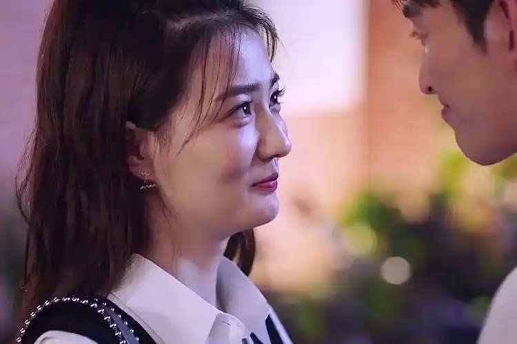 这也太甜了吧 #若你安好张翰徐璐醉吻 #时空缝隙 #徐璐张翰好甜 #张翰