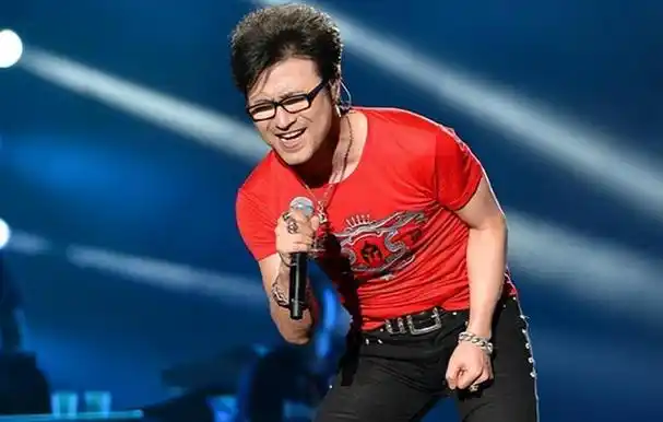 汪峰演唱会上座率史无前例的少,最后竟然免费放人进入