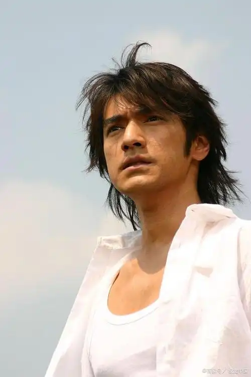 金城武:帅成了各个年龄阶段的"典范"